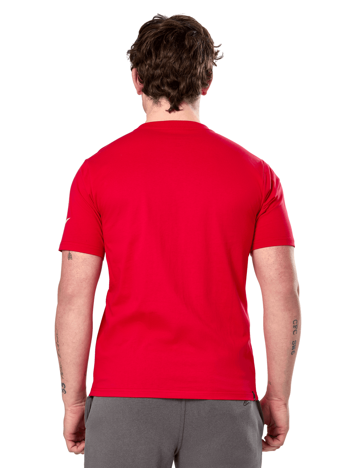 Alpinestars Linear Wordmark 2.0 CSF Tee, koszulka z krótkim rękawem, czerwona, widok z tyłu, gładka czerwona z małym białym logo na rękawie, casualowy design inspirowany sportami motorowymi