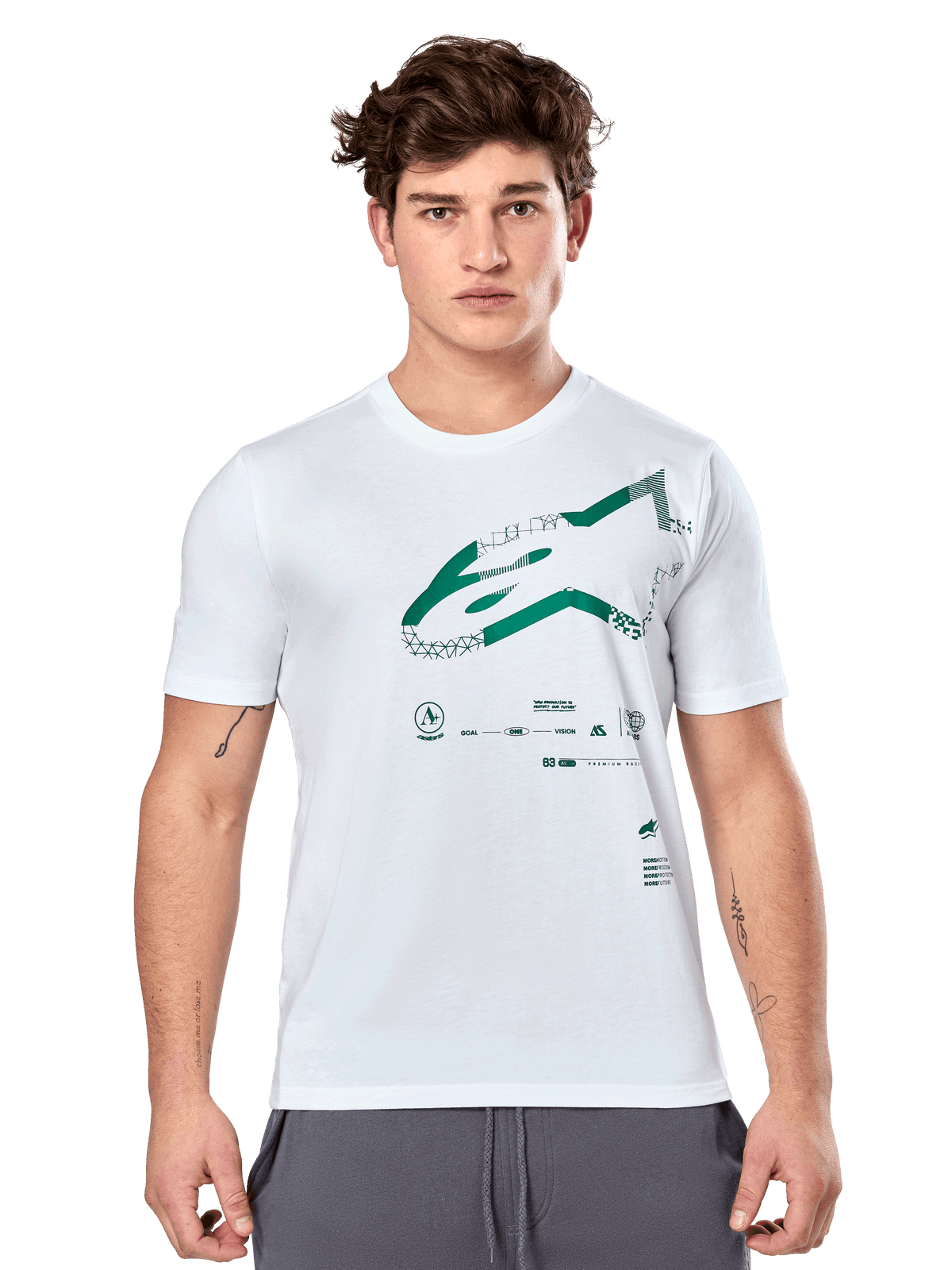 Alpinestars Geografica CSF Tee, biała koszulka z krótkim rękawem z zieloną grafiką Astars Multi-Tech i symbolami technicznymi, casualowa odzież motorsport