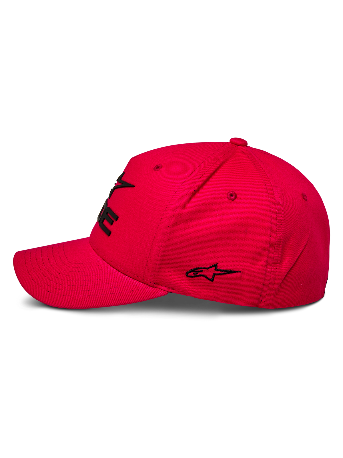 Alpinestars Ride Sonic Hat, czerwona czapka z daszkiem, widok z profilu, zakrzywiony daszek i usztywniona korona, czarne haftowane logo 3D i detal gwiazdy, sportowy design inspirowany motorsportem