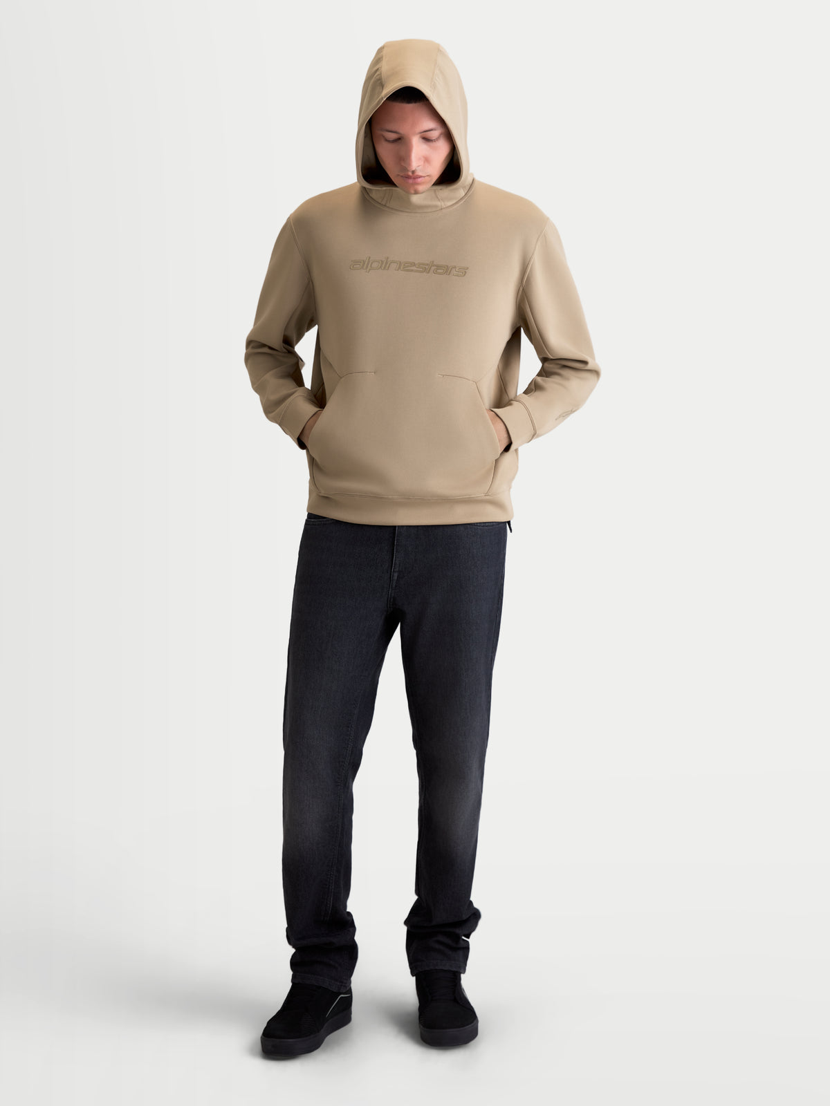 Alpinestars Bluza z kapturem Datrix, sportowa bluza typu pullover, męska i damska, beżowa, miękka dwustronna dzianina polarowa, tonalne logo HD na piersi, kaptur z siatkową podszewką, odzież codzienna inspirowana motorsportem