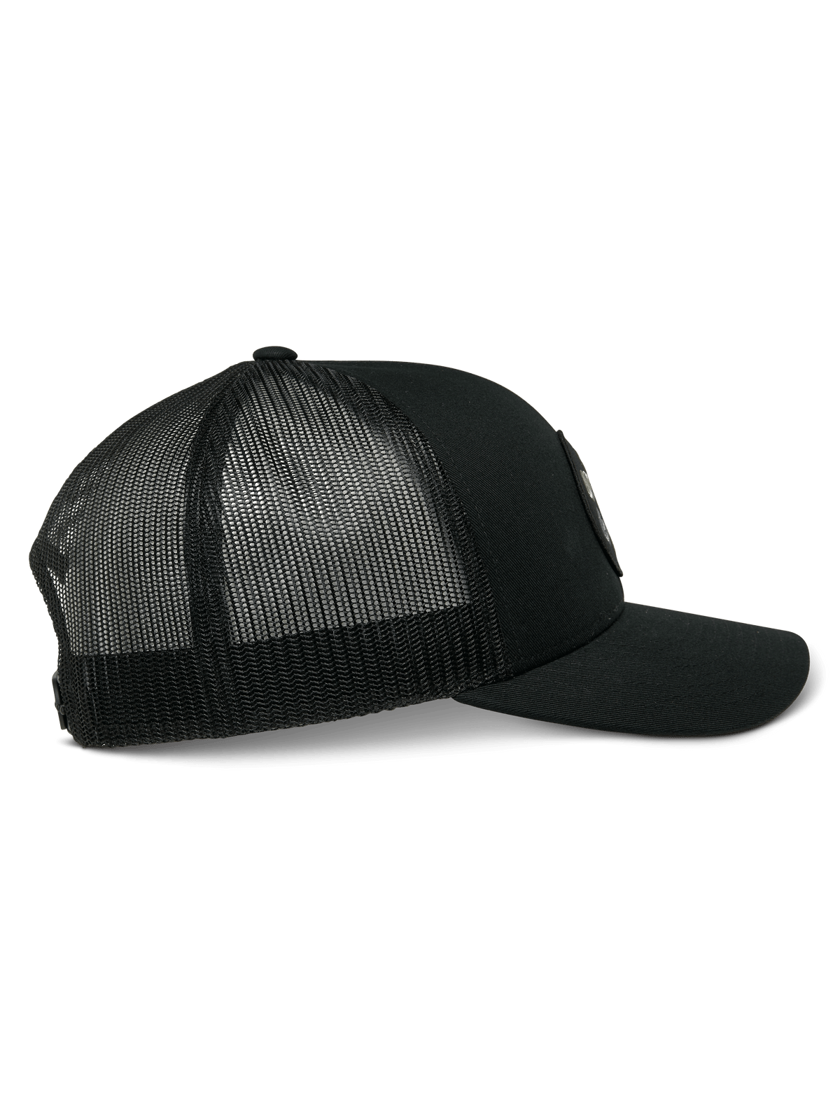 Alpinestars Gambit Trucker Hat, Trucker Cap, Black/Black, featuring a curved bill, structured twill front, and breathable mesh back, casual motorsport streetwear, side profile