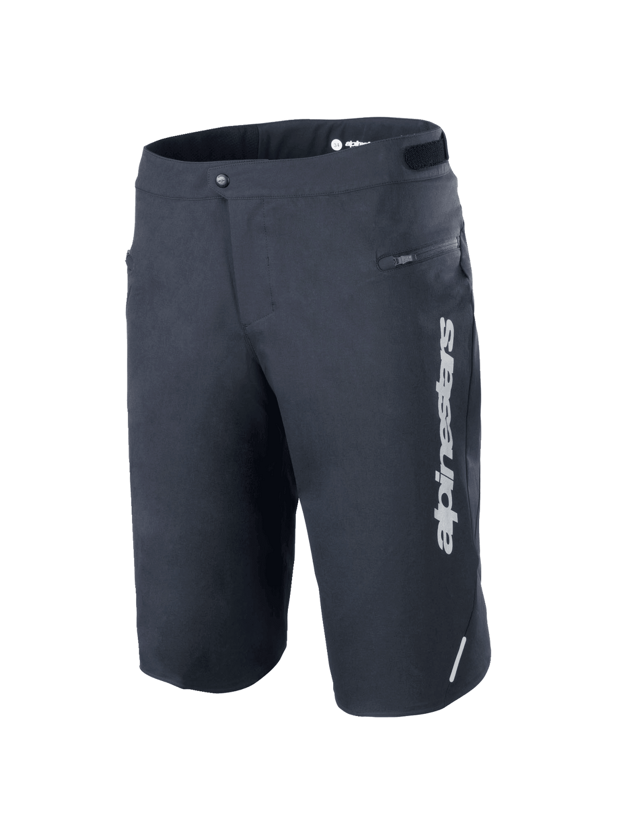 Alpinestars A-Dura Elite Shorts, spodenki rowerowe MTB, czarne, z pionowym białym logo Alpinestars na lewej nogawce, boczną kieszenią na zamek, zapięciem na napy i regulacją w pasie na rzepy, odblaskowym akcentem, wytrzymały materiał Cordura rozciągliwy w 4 kierunkach do jazdy terenowej