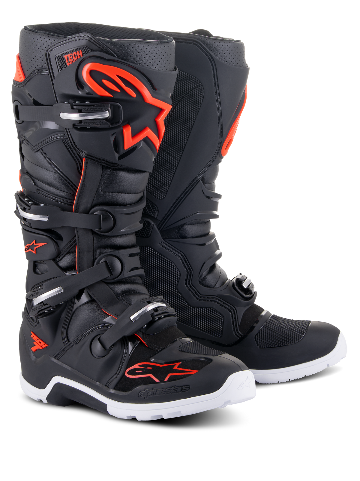 Alpinestars Tech 7 Enduro Boots, buty motocrossowe, czarne z czerwonymi elementami fluo, biała podeszwa, system zapięcia na cztery klamry, wzmocnione panele ochronne z wyrazistym czerwonym logo Alpinestars