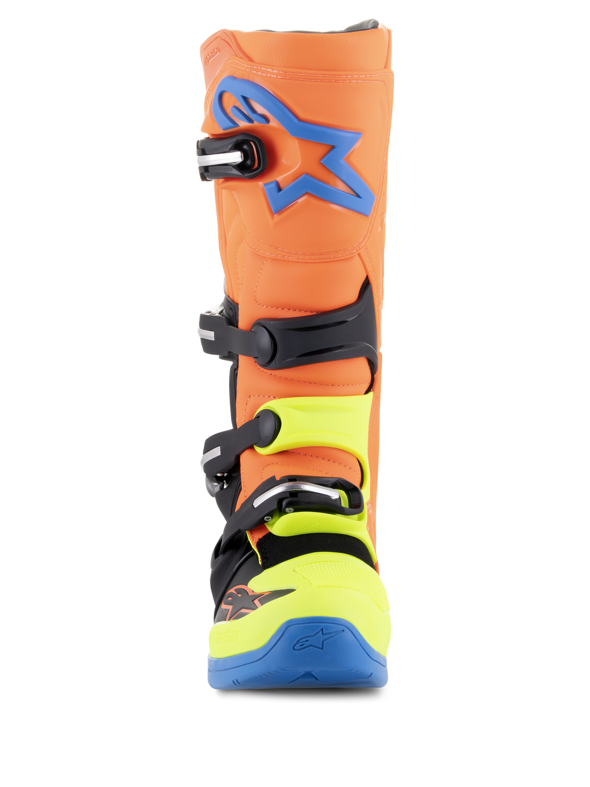 Buty Alpinestars Tech 5, buty motocrossowe, pomarańczowe fluo, niebieskie Enamel Blue i żółte fluo, widok z przodu przedstawiający system zapięcia na cztery klamry, niebieskie logo Alpinestars na goleni, neonowe żółte akcenty na nosku i klamrach