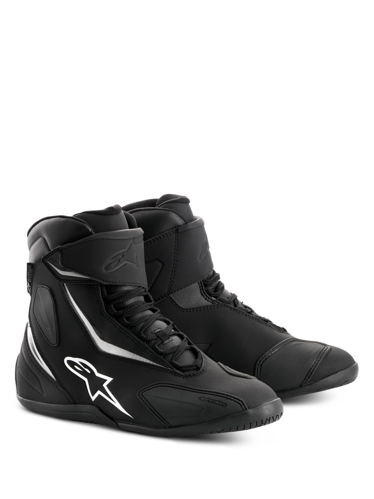 Alpinestars Fastback 2 Drystar® Waterproof Shoes, czarno-białe buty motocyklowe, wysoka konstrukcja z białym logo i akcentami Alpinestars, sznurowane zapięcie z paskiem na rzep na kostce, wytrzymała konstrukcja do turystyki szosowej.