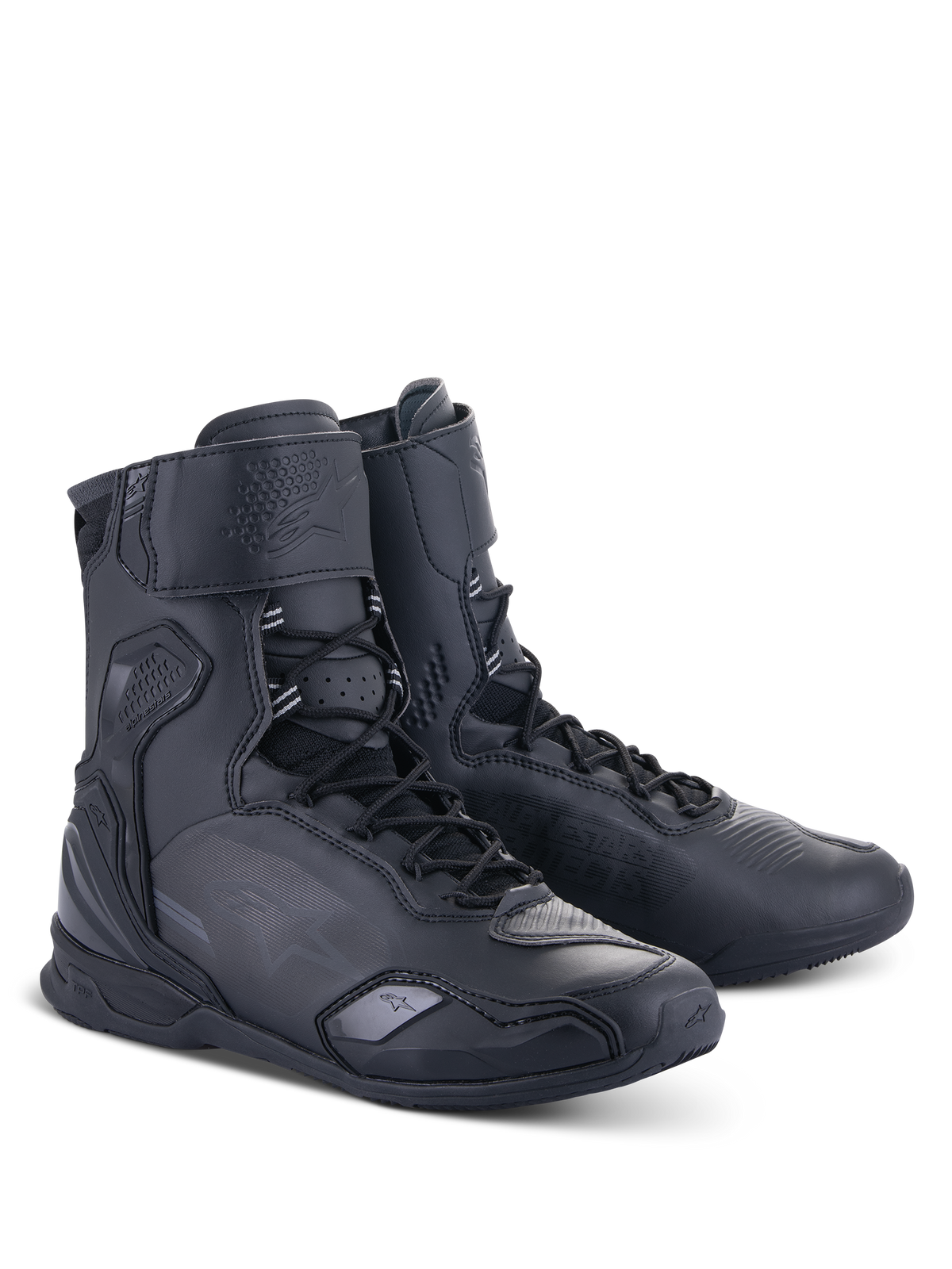 Alpinestars Superfaster Shoes, czarne wysokie buty motocyklowe, system szybkiego sznurowania, wzmocniona ochrona kostki i pięty, smukła konstrukcja z mikrofibry do jazdy szosowej