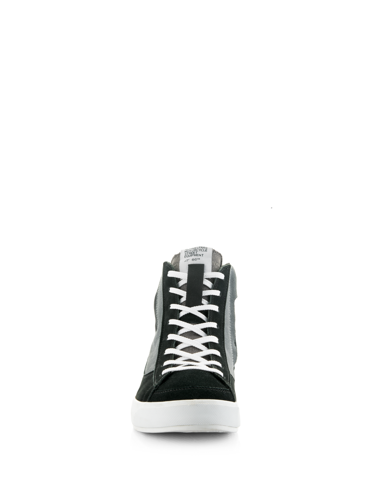 Alpinestars Stated Shoes, czarno-szaro-białe, widok z przodu wysokich motocyklowych sneakersów, białe sznurowadła, czarny zamszowy nosek, szare płócienne panele, biała wulkanizowana podeszwa, miejski styl uliczny