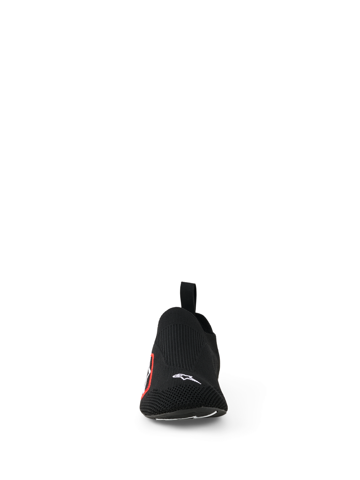 Alpinestars Tech Gaming Shoes, obuwie do sim racingu, czarne, widok z przodu, bezszwowa dzianinowa elastyczna cholewka, małe białe logo Alpinestars na czubku, czerwono-białe logo boczne, lekka konstrukcja zapewniająca czułość pedałów i komfort