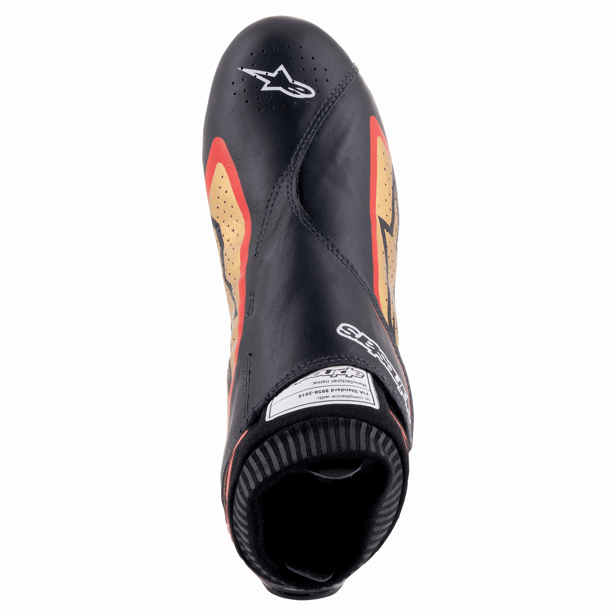 Buty Alpinestars Supermono V2 FIA, czarno-złoto-czerwone, widok z góry na ultralekki but wyścigowy, czarna skóra premium ze złotymi i czerwonymi akcentami bocznymi, strefy perforacji dla wentylacji oraz logo Alpinestars na czubku.