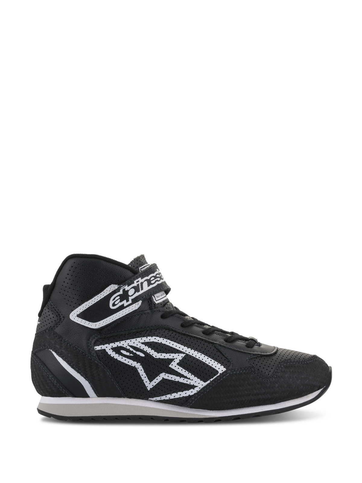 Alpinestars Radar Shoes, profesjonalne obuwie dla zespołów pit-stopowych, czarno-białe, perforowana skórzana cholewka z dużym białym logo gwiazdy, wysoki krój z paskiem na rzep przy kostce i sznurowadłami, wytrzymały styl inspirowany motorsportem