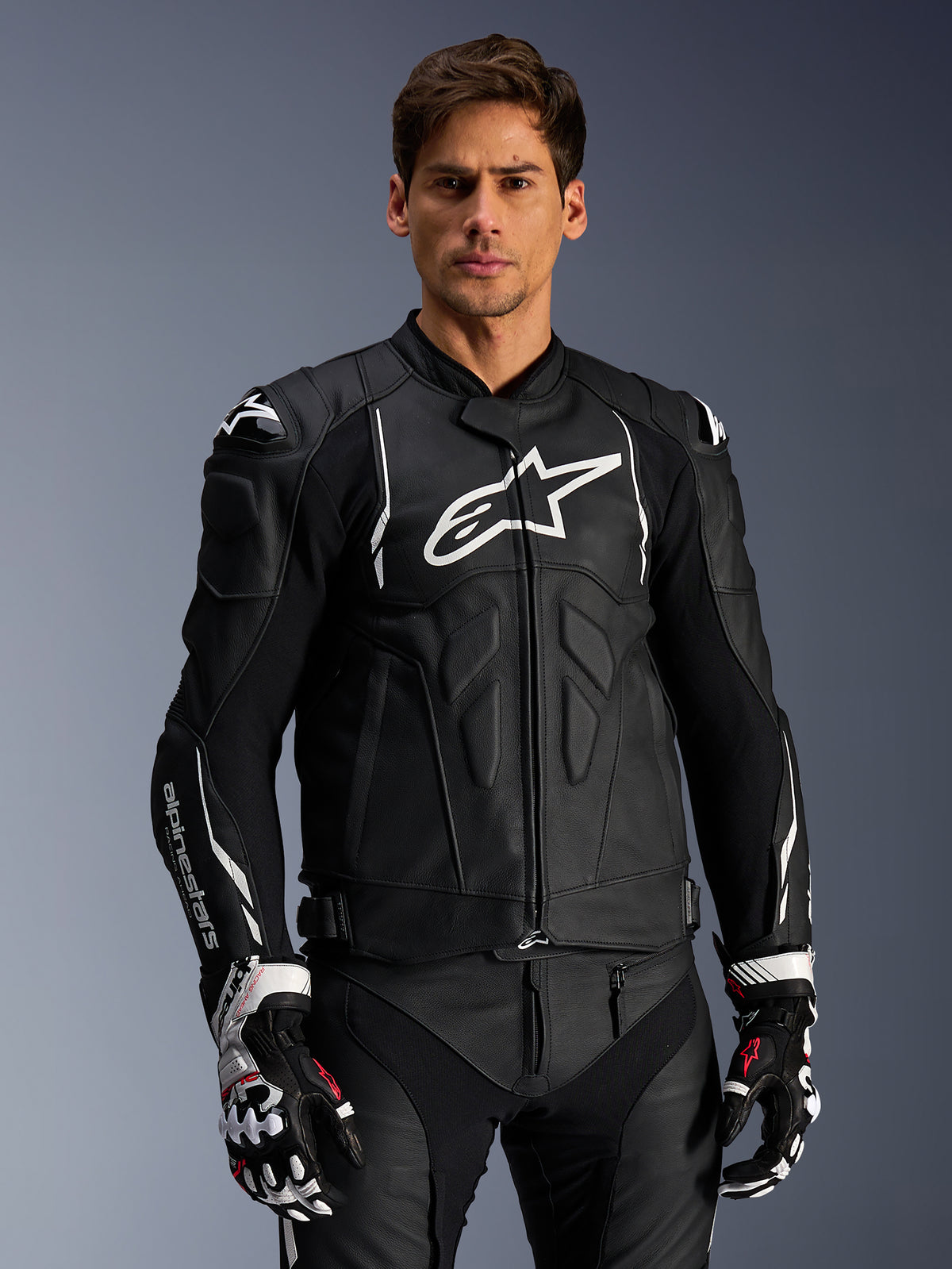 Alpinestars Dusk Leather Jacket, męska skórzana kurtka motocyklowa, czarna i biała, skóra bydlęca, system Tech-Air Ready.