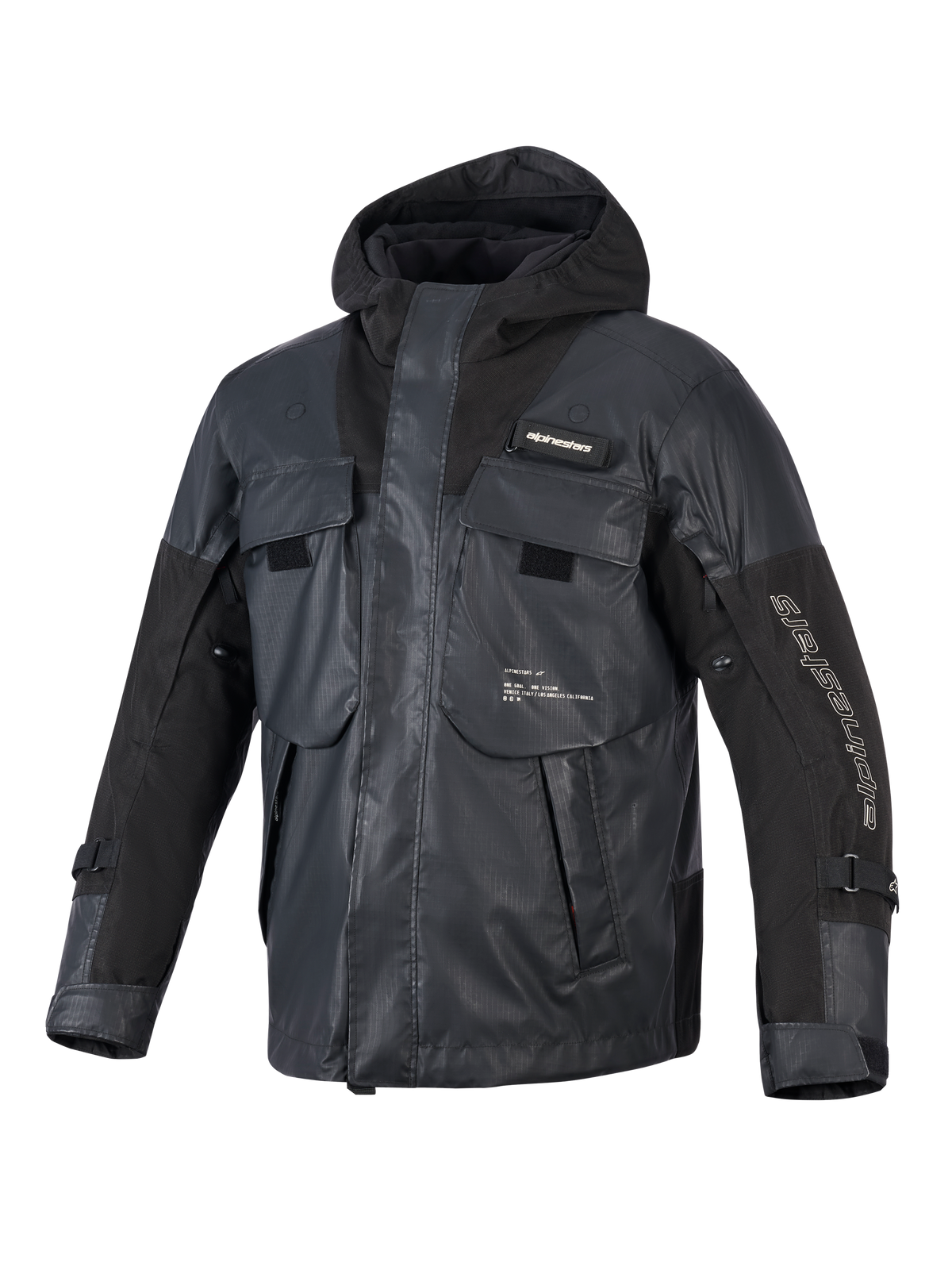 Alpinestars Mospher Waterproof Jacket, czarna parka motocyklowa, taktyczny design z wieloma dużymi kieszeniami, konstrukcja z tkaniny ripstop, zintegrowany kaptur, białe logo Alpinestars na rękawie i klatce piersiowej