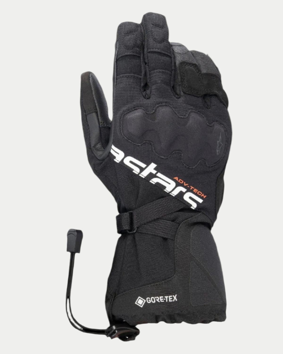 Alpinestars XT-5 GORE-TEX, czarne motocyklowe rękawice turystyczne adventure, długi mankiet z membraną GORE-TEX i białym logo astars, zakryta ochrona kostek, konstrukcja z materiału micro-ripstop i skóry, zapięcie na sznurek ściągający