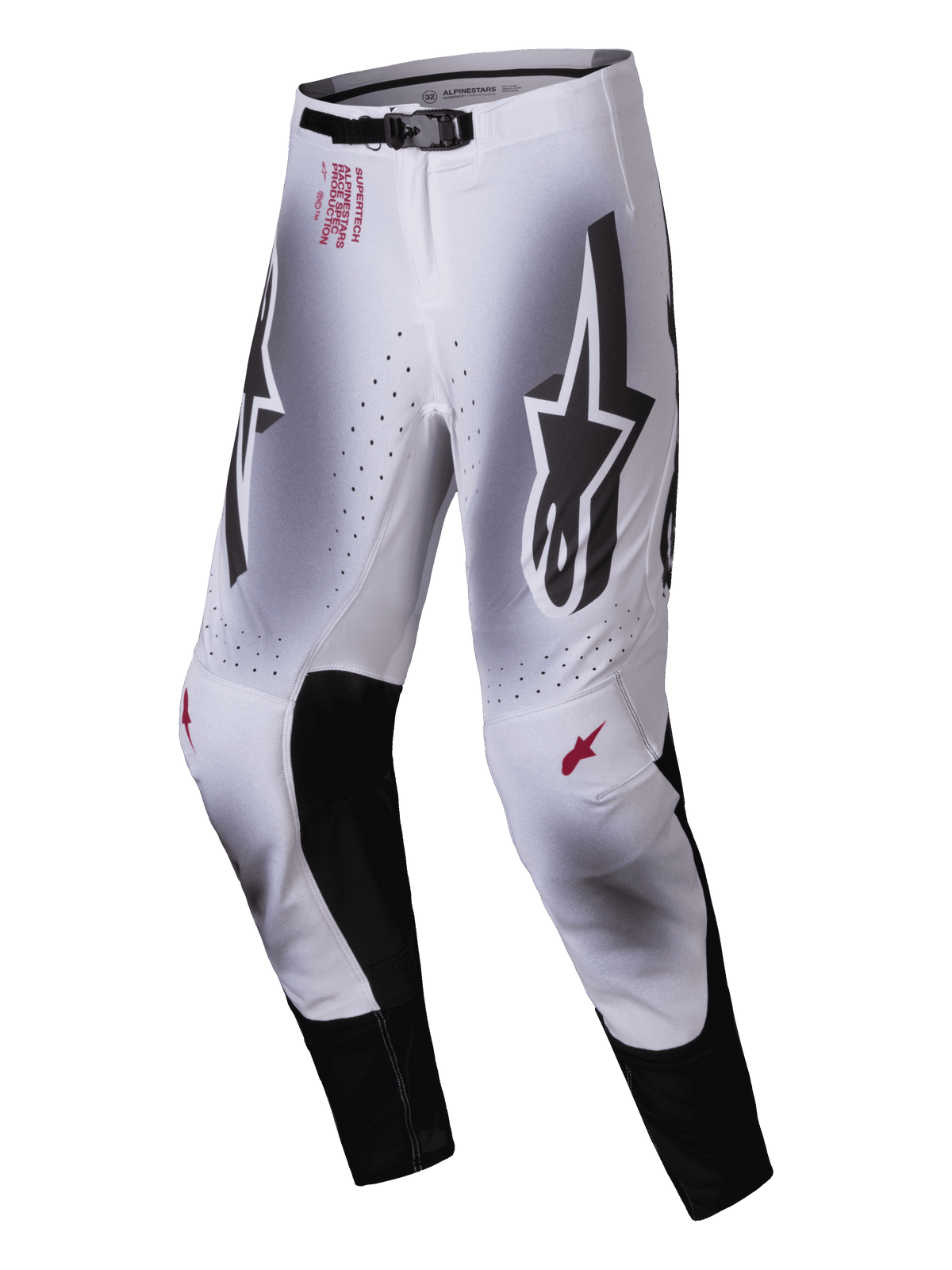 Alpinestars Supertech Maker Pants 2025, spodnie motocrossowe, srebrno-czarne, duże czarne logo Astars na udach, czerwony branding techniczny na biodrze, czarne skórzane panele wewnętrzne na kolanach, perforowane strefy wentylacyjne