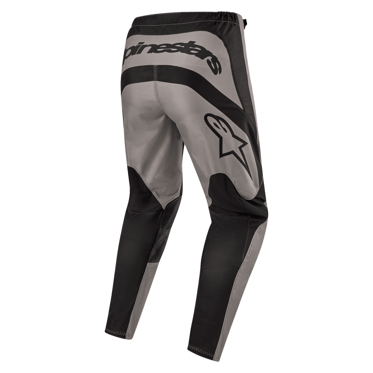 Alpinestars Fluid Lurv Pants 2024, spodnie motocrossowe, Mud Black, widok z tyłu z wyraźnym napisem Alpinestars i logo gwiazdy na prawym udzie, szaro-czarny panelowy design z wytrzymałego poliestru 600D do jazdy terenowej.