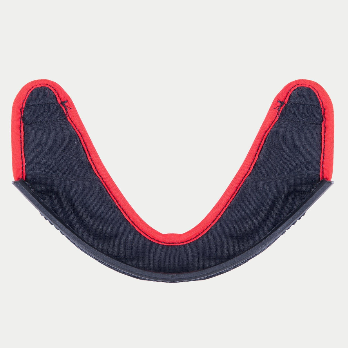Alpinestars Supertech R10 Chin Curtain, osłona podbródka do kasku, czarna tkanina z jaskrawoczerwonym wykończeniem, zakrzywiony kształt litery U, oficjalna część zamienna do kasków motocyklowych S-R10