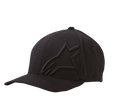 Alpinestars Corp Shift 2 Curved Bill Hat, czarna czapka z daszkiem, płaski haft w kolorze materiału na przednim lewym panelu, zakrzywiony daszek, sześciopanelowa konstrukcja z otworami wentylacyjnymi, casualowy styl inspirowany sportami motorowymi