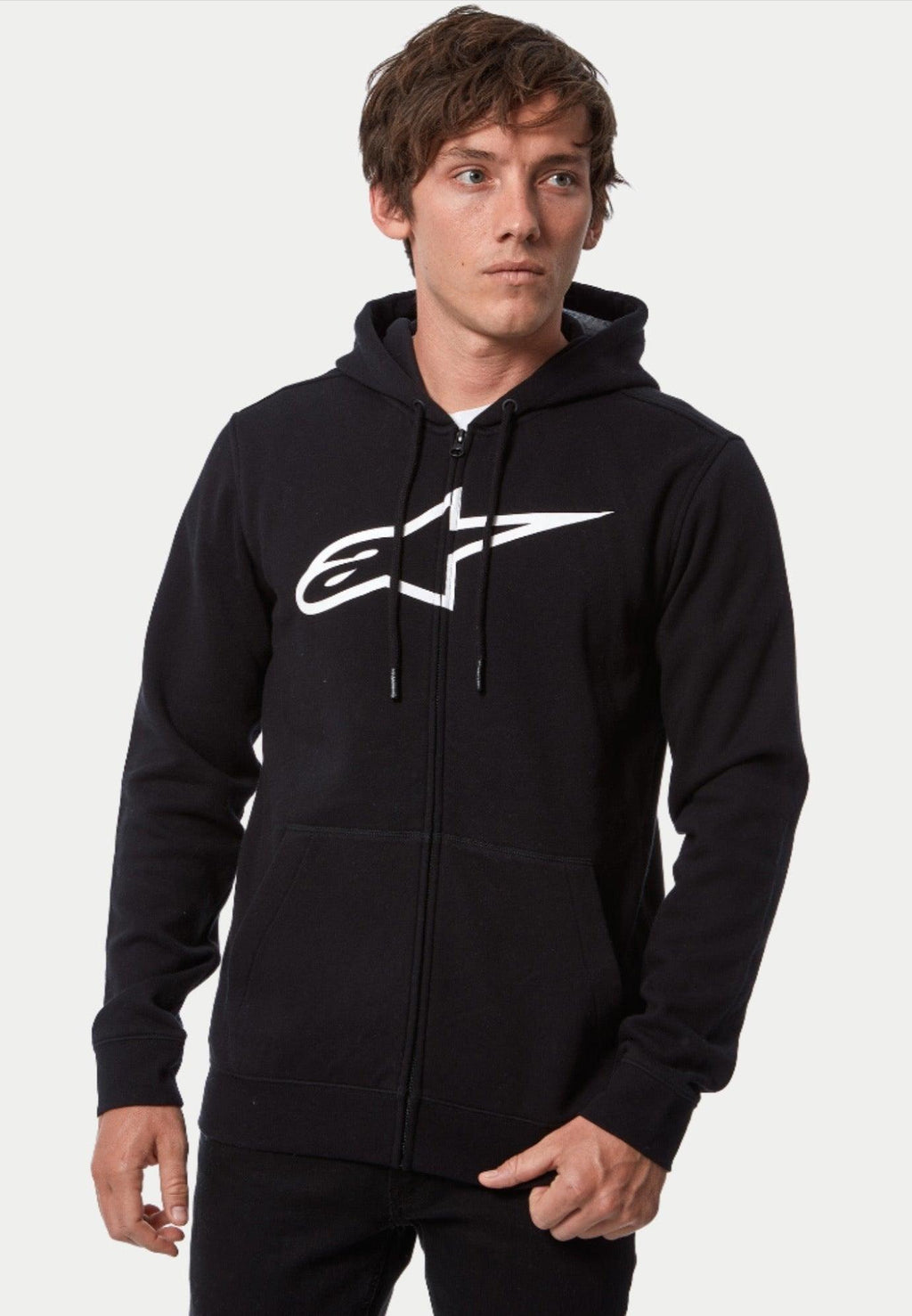 Alpinestars Ageless Zip V3 Hoodie, bluza rozpinana z kapturem, czarno-biała, z dużym białym logo Alpinestars na piersi, kaptur ze sznurkiem, pełne zapięcie na zamek, casualowy styl streetwear