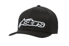Alpinestars Blaze Flexfit Hat, czarna czapka baseballowa z białym haftowanym logo 3D, zakrzywiony daszek, strukturalna sześciopanelowa korona z otworami wentylacyjnymi, codzienne nakrycie głowy w stylu motorsportowym