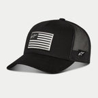 Alpinestars Flag Snapback Hat, czarna czapka bejsbolówka z siateczką z tyłu i zakrzywionym daszkiem, z przodu nadrukowana naszywka z flagą i logo Alpinestars, z boku haftowane logo, codzienne nakrycie głowy inspirowane sportami motorowymi
