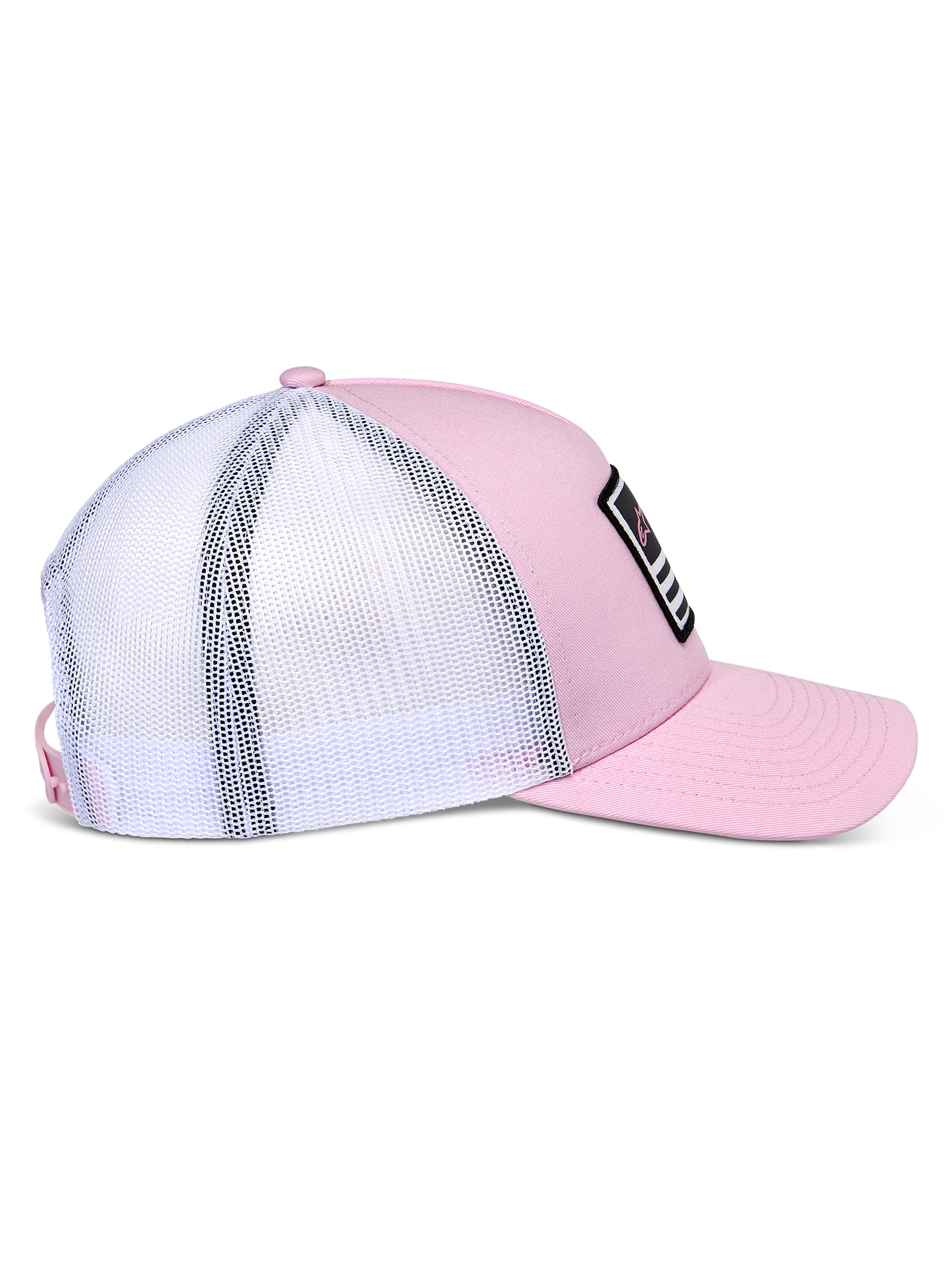 Alpinestars Flag Snapback Hat, różowo-biała, widok z boku ukazujący różowy przód z tkaniny twill i biały tył z siateczki, zakrzywiony daszek, usztywniona korona, czarna naszywka z białymi i różowymi detalami, codzienne nakrycie głowy inspirowane motorsportem