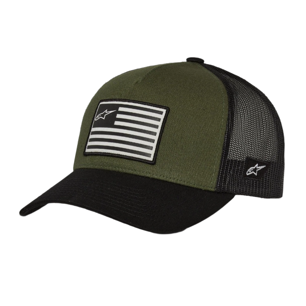Czapka Alpinestars Flag Snapback, Military Black, oliwkowa góra z czarnym zakrzywionym daszkiem i siateczkowym tyłem, z przodu naszywka z flagą i logo, sportowy design