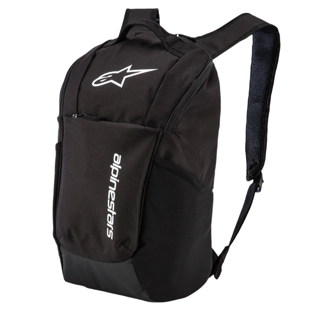 Alpinestars Defcon V2 Backpack, czarny, mały plecak na co dzień z białym nadrukowanym logo i pionowym brandingiem, boczne kieszenie z siatki, paski na ramiona z siateczki airmesh, wykonany z wytrzymałego poliestru 600D