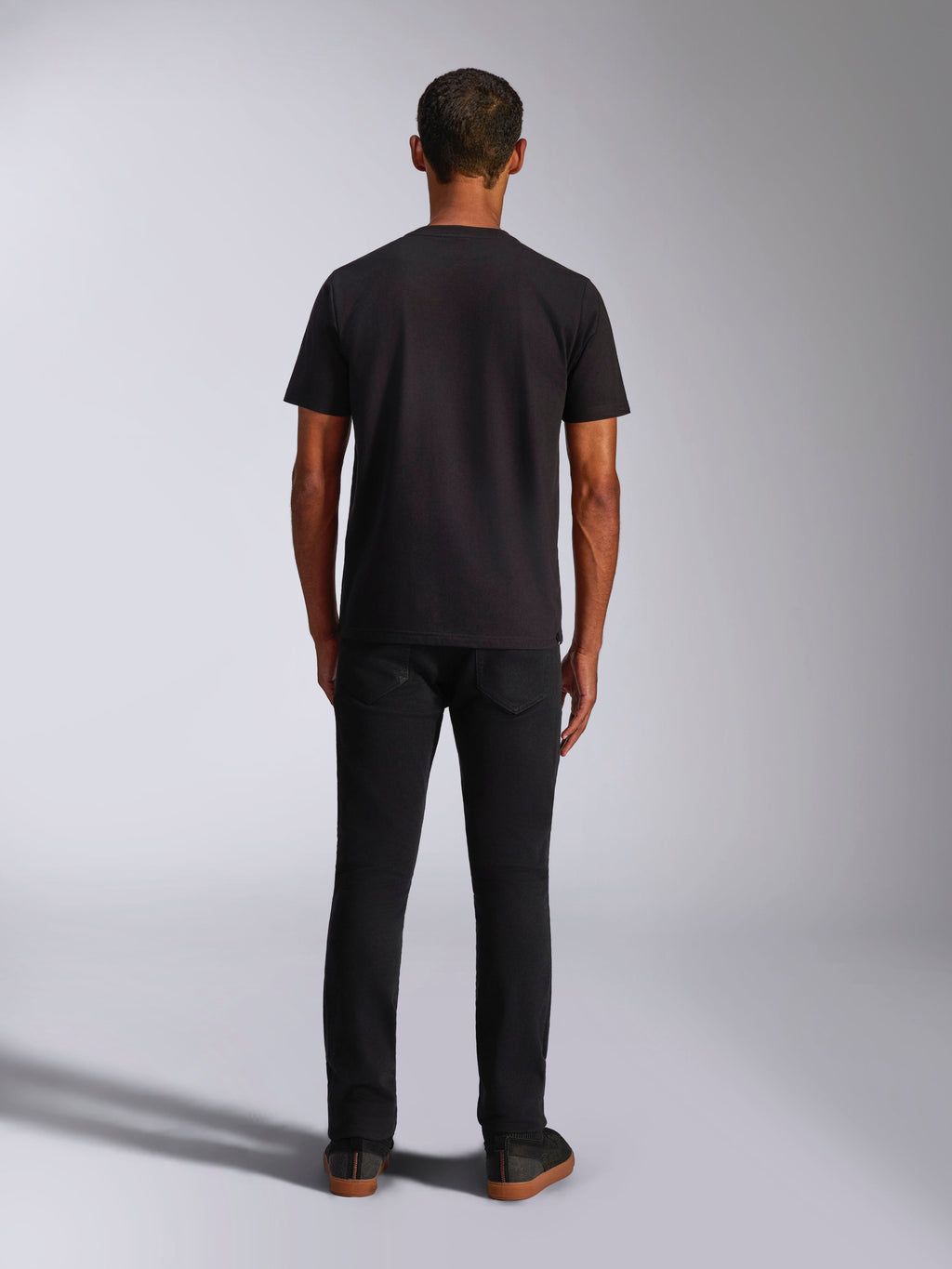 Alpinestars Ageless 2.0 CSF Tee, koszulka z krótkim rękawem, czarna, widok z tyłu, codzienna odzież streetwearowa w stylu motorsport
