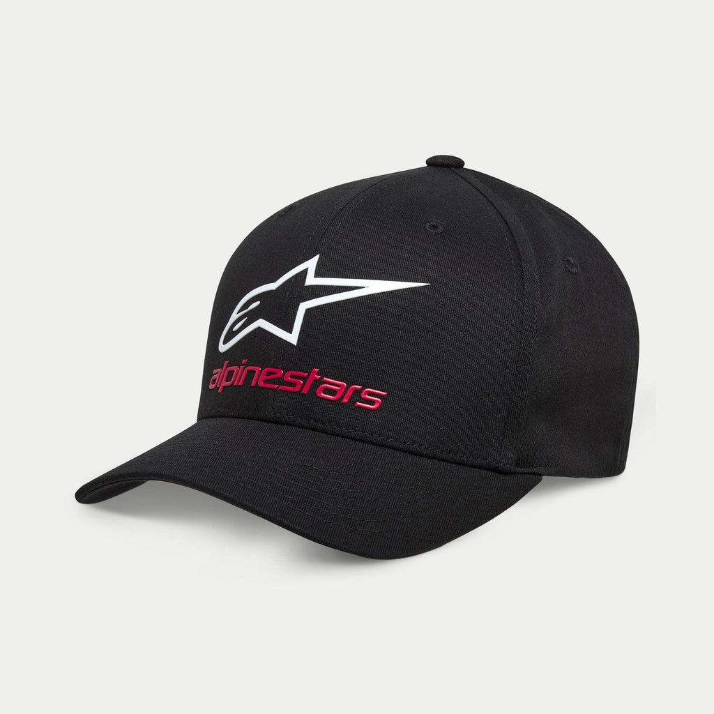 Alpinestars Always 2.0 Hat, czarna czapka z daszkiem, z białym logo Astars i czerwonym napisem Alpinestars, ustrukturyzowana korona z zakrzywionym daszkiem, codzienna odzież sportowa z elastycznego kepru