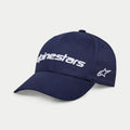 Czapka Alpinestars Linear Wordmark 2.0, granatowa z białym haftem, snapback z zakrzywionym daszkiem, haft 3D z napisem Alpinestars oraz boczne logo gwiazdy Ageless, casualowa odzież sportowa