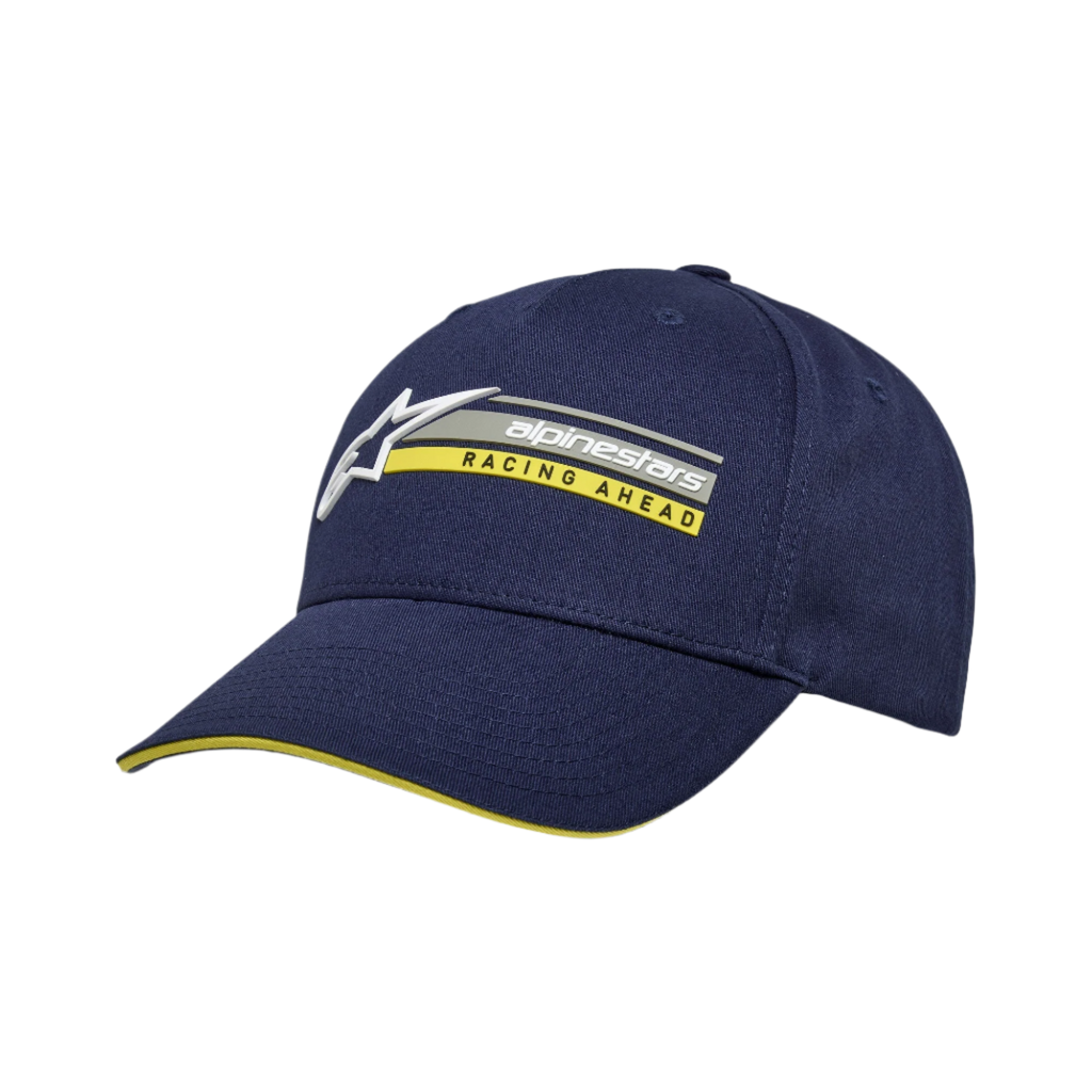 Alpinestars Par Hat, granatowa czapka z daszkiem typu snapback, haftowane logo 3D z żółtym napisem „RACING AHEAD”, zakrzywiony daszek z żółtym wykończeniem typu sandwich, usztywniony twill bawełniany, sportowe nakrycie głowy