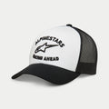 Alpinestars Triple Trucker Hat, codzienna czapka typu trucker, biało-czarna, czarny haft 3D z logo gwiazdy i napisem „Racing Ahead”, zakrzywiony daszek z siatkowym tyłem, odzież sportowa streetwear