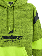 Alpinestars Perpetuate Hoodie, limonowa bluza z kapturem typu melanż, czarna grafika „astars RACEWEAR”, jednolita limonowa kieszeń kangurka z blokowaniem tkaniny, kaptur ze sznurkiem, logo na ramieniu, codzienna odzież sportowa inspirowana motorsportem.