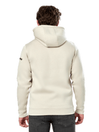 Alpinestars Insignia Hoodie, widok z tyłu mężczyzny w codziennej polarowej bluzie, kolor Off White, z kapturem z podszewką z tego samego materiału i prążkowanymi ściągaczami, streetwear inspirowany sportami motorowymi