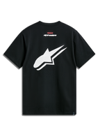 Alpinestars Formulate Csf Tee, koszulka z krótkim rękawem, czarna, widok z tyłu z dużym białym perforowanym logo Astars oraz czerwono-białym brandingiem tekstowym, codzienna odzież uliczna w stylu motorsport