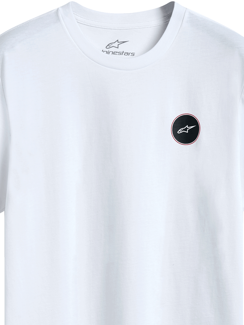 Alpinestars Dot Carbon Csf Tee, koszulka z krótkim rękawem, biała, zbliżenie na okrągłe czarne logo z wypełnieniem o wyglądzie włókna węglowego i białą gwiazdą, wewnętrzny nadruk na karku, codzienna odzież streetwearowa w stylu motorsportowym
