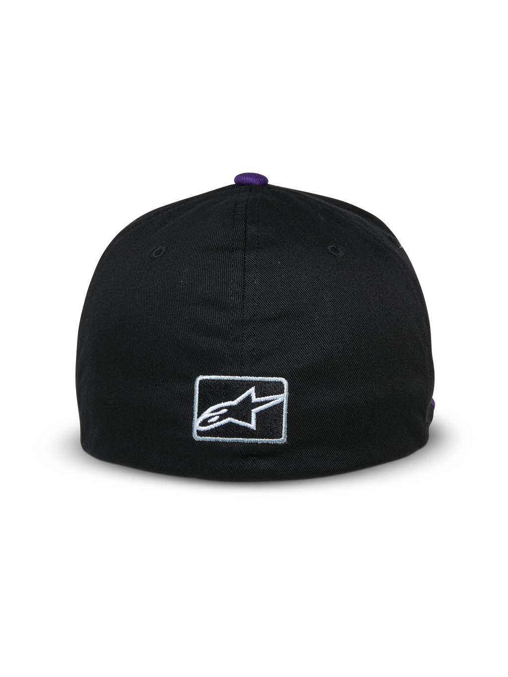 Alpinestars Franchise Hat, widok z tyłu czarnej czapki z daszkiem, fioletowy guzik na czubku, małe białe haftowane logo Astars z tyłu, elastyczny tył, casualowa odzież uliczna inspirowana motorsportem