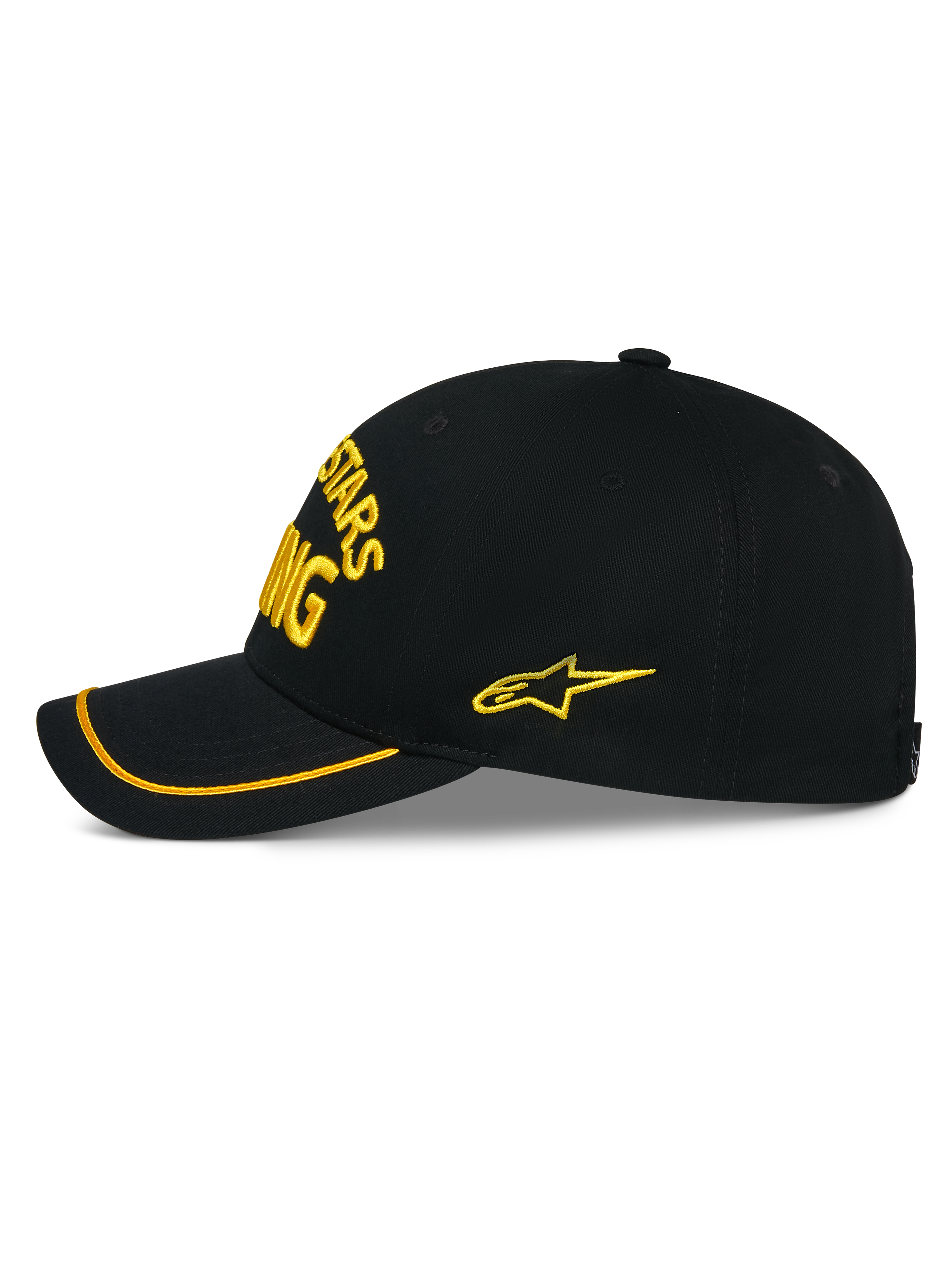Alpinestars Luminary Hat, czarna czapka snapback widoczna z boku, żółty haft 3D z przodu i z boku, zakrzywiony daszek z żółtą lamówką sutache, usztywniona konstrukcja z bawełnianego kepru