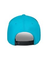 Alpinestars Luminary Hat, kolor Aqua Blue, widok z tyłu z regulowanym czarnym zapięciem snapback, mała czarna metka z logo, 100% bawełniany twill, codzienne sportowe nakrycie głowy