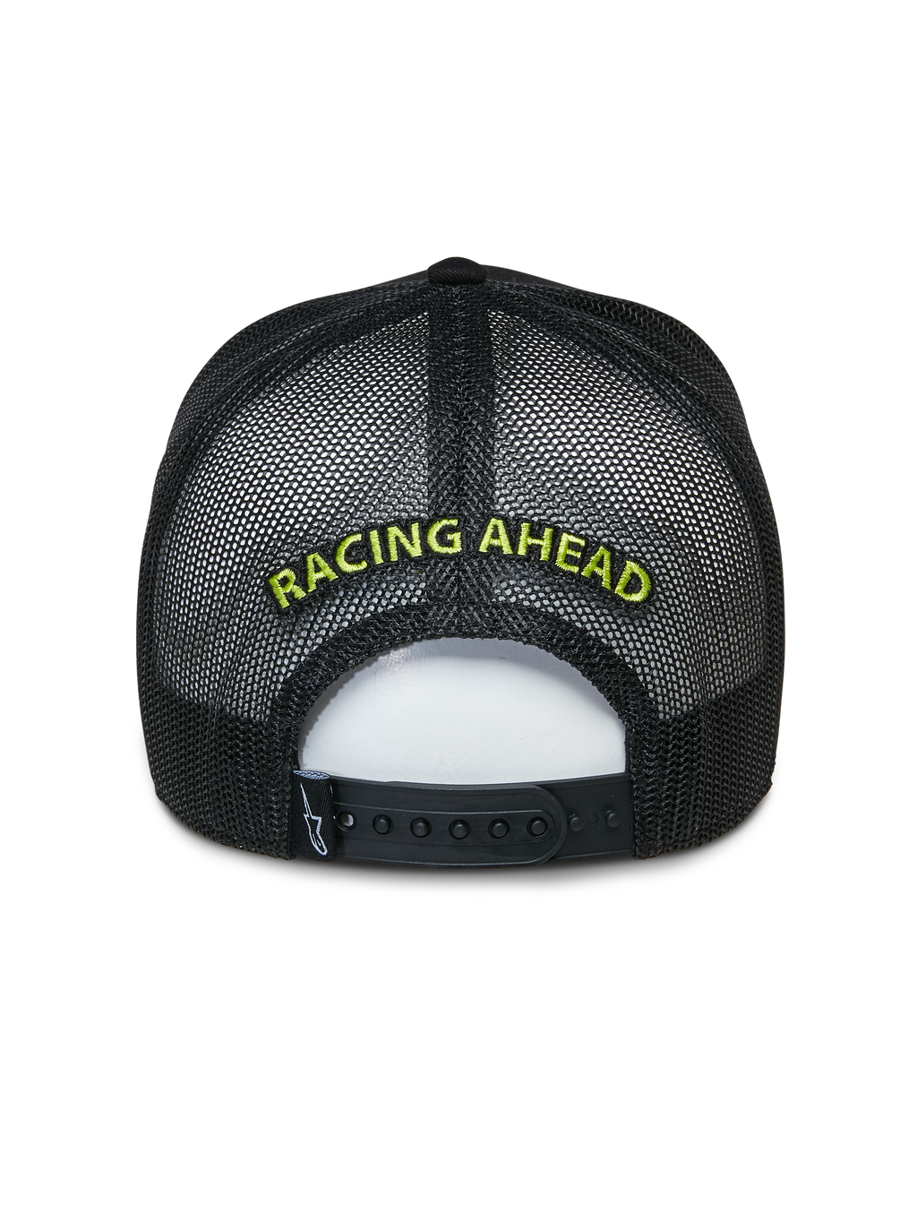 Alpinestars Exceed Trucker Hat, czarna czapka typu trucker, widok z tyłu przedstawiający panele z siateczki i zapięcie snap-back, limonkowy haft „RACING AHEAD”, codzienne nakrycie głowy inspirowane motorsportem