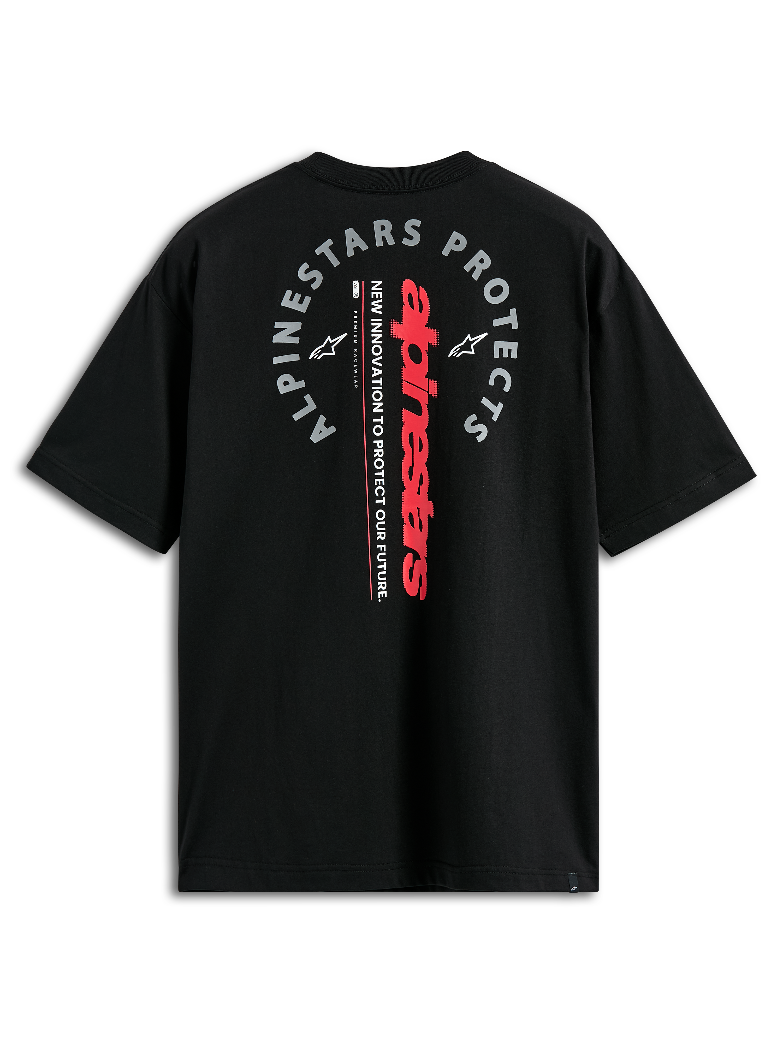 Alpinestars Overhang Oversized CSF Tee, t-shirt z krótkim rękawem, czarny, widok z tyłu z czerwonym pionowym napisem i szarą grafiką „Alpinestars Protects”, casualowy styl motorsport
