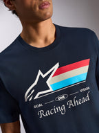 Alpinestars Trifecta CSF Tee, koszulka z krótkim rękawem, granatowa, białe logo Astars z trójkolorowymi paskami i napisem „Racing Ahead”, codzienna odzież sportowa motorsport