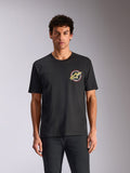 Alpinestars Aorbit CSF Tee, koszulka z krótkim rękawem, czarna, okrągła grafika na piersi z logo Astars i napisem „Always Fast Made to Last”, casualowa odzież streetwear inspirowana motorsportem