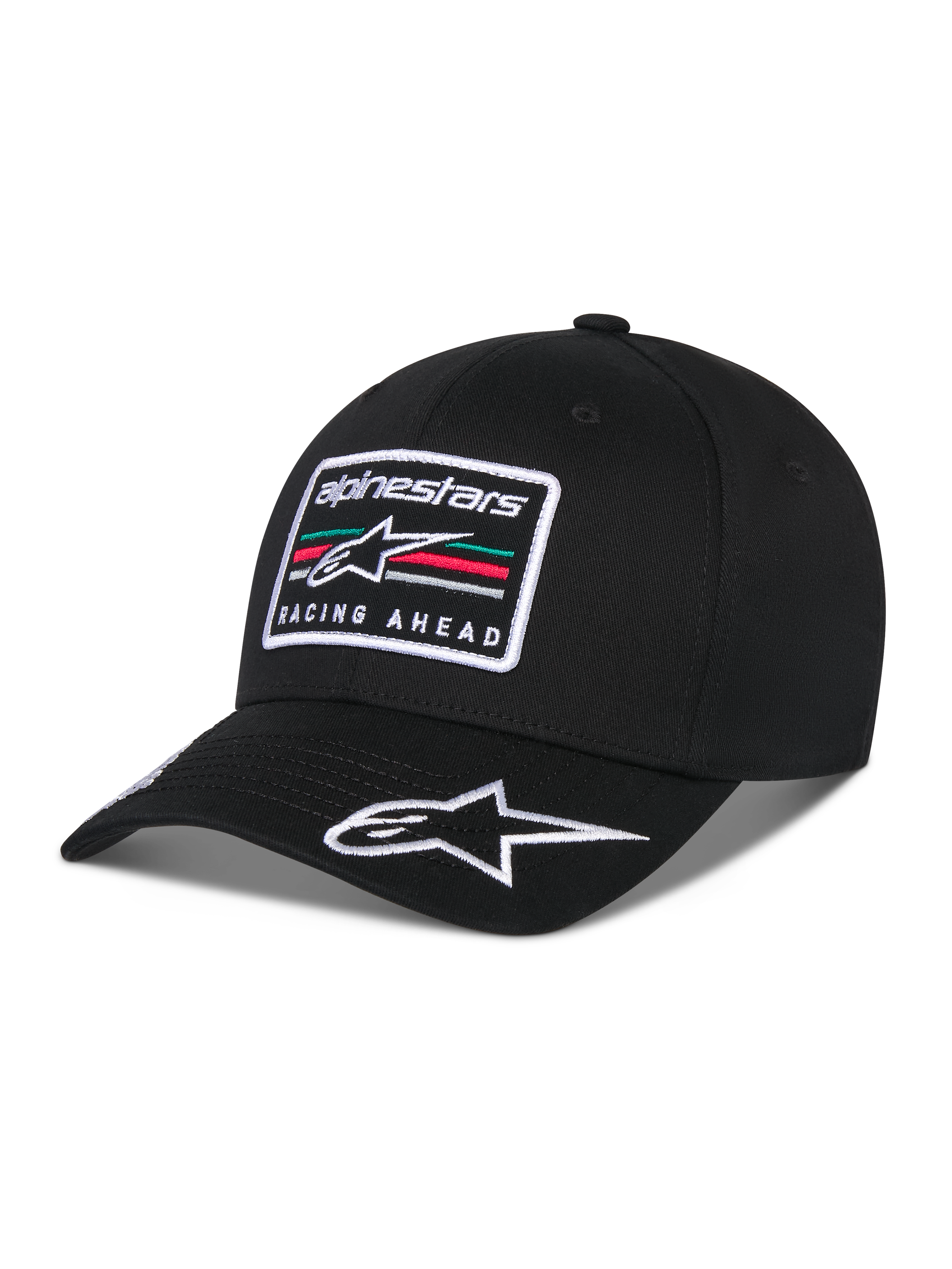 Alpinestars Surpass Hat, czarna czapka z daszkiem, prostokątna haftowana naszywka z przodu z logo Astars i napisem „Racing Ahead”, białe haftowane logo na daszku, usztywniana korona z tkaniny twill, casualowy styl streetwearowy inspirowany motorsportem.