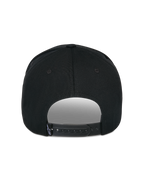 Alpinestars Matrix Snapback Hat, czarna czapka z daszkiem, widok z tyłu, regulowane zapięcie typu snapback z małą białą metką z logo, usztywniona korona i zakrzywiony daszek, casualowa odzież streetwear inspirowana motorsportem