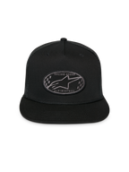 Alpinestars Contender Trucker Hat, czarna czapka typu trucker z płaskim daszkiem, owalna haftowana naszywka z logo Astars i motywem szachownicy, siateczkowy tył, sportowe nakrycie głowy