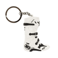 Alpinestars New Tech 10 Boot Keyfob, miniaturowy brelok 3D w kształcie buta motocrossowego, biały i czarny, szczegółowe paski i branding, metalowe kółko i łańcuszek, akcesorium inspirowane sportami motorowymi