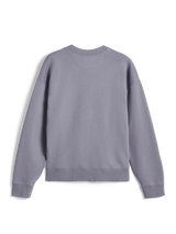 Alpinestars Essentials Ageless Crew, widok z tyłu, srebrna bluza z okrągłym dekoltem, wysokiej jakości kompaktowy polar, prążkowany kołnierz, mankiety i dół, codzienna odzież sportowa