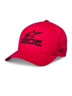 Alpinestars Ride Sonic Hat, czerwona czapka z daszkiem, czarne haftowane logo 3D i napis „RIDE”, zakrzywiony daszek, usztywniona korona, casualowy styl motorsportowy