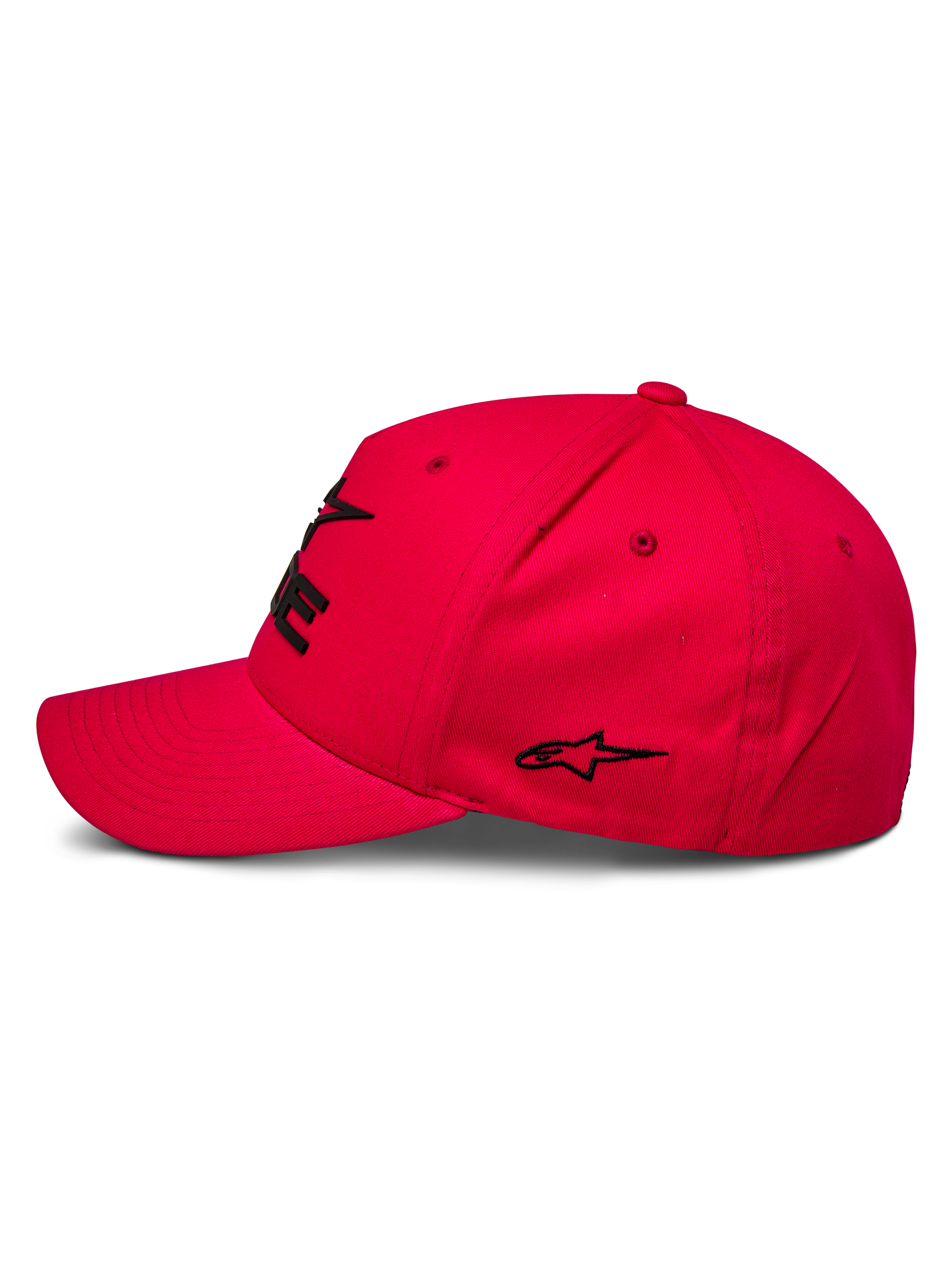 Alpinestars Ride Sonic Hat, czerwona czapka z daszkiem, widok z profilu, zakrzywiony daszek i usztywniona korona, czarne haftowane logo 3D i detal gwiazdy, sportowy design inspirowany motorsportem